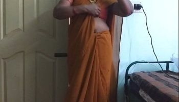 Horny Desi Wife Saree Rubbing And Solo Play
