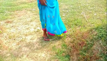 Indian Outdoor Sex - Risky Desi Passion