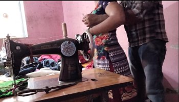 देखिये भाभी कैसे सुहाग रात में अपने देवर को साथ सुई