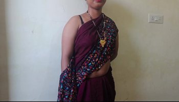 Hot Indian Village Bhabhi Sucking Dick Hindi
